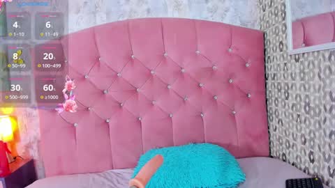 Emilie James online show from 12-22-24, 06:26