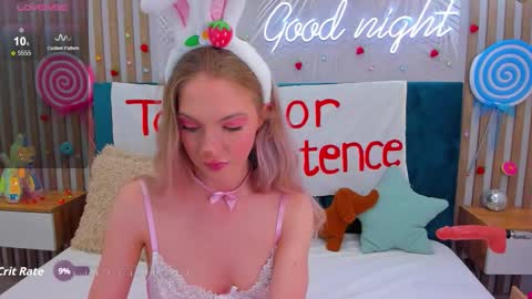 Emilly online show from 10-26-25, 05:35