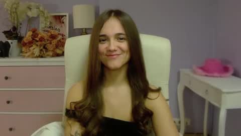 Snapshot of emilly_lust99 chatting on 01-30-25, 07:50 Emilly online show from 01-30-25, 07:50