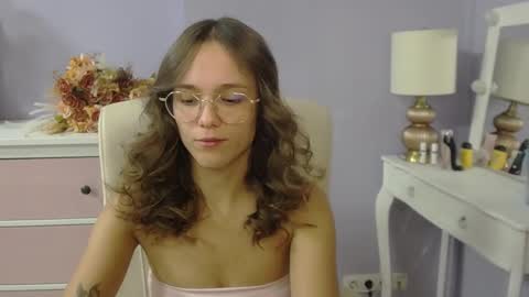 Snapshot of emilly_lust99 chatting on 01-09-26, 08:06 Emilly online show from 01-09-26, 08:06