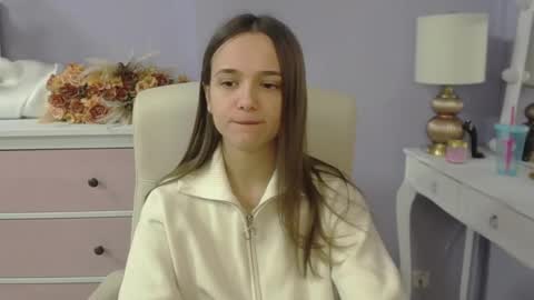 Snapshot of emilly_lust99 chatting on 02-09-26, 07:34 Emilly online show from 02-09-26, 07:34