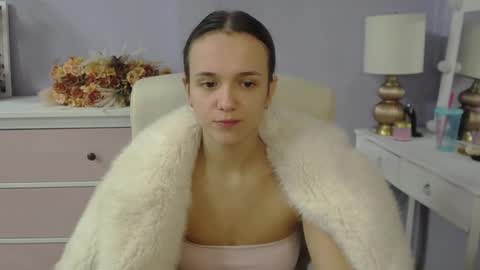 Snapshot of emilly_lust99 chatting on 02-17-26, 07:38 Emilly online show from 02-17-26, 07:38