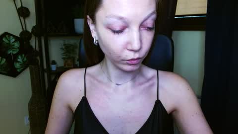 Emilly online show from 03-02-26, 09:49