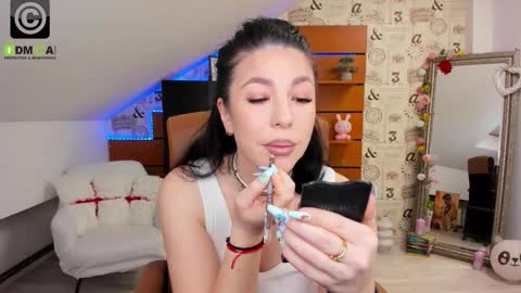 EmillyTaylor online show from 03-19-26, 04:38