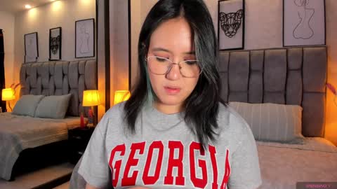 Emily online show from 12-22-24, 06:17