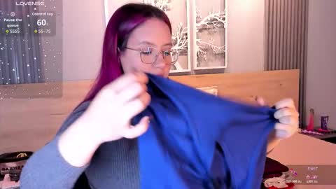 Emily online show from 12-23-25, 04:43