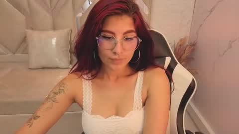 Snapshot of emily__tp chatting on 02-16-26, 02:02 Emily tp 700am - 1400pm online show from 02-16-26, 02:02