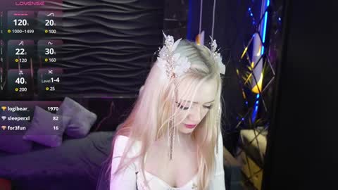 Emily online show from 12-20-24, 03:25