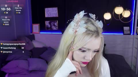 Emily online show from 12-23-24, 12:35