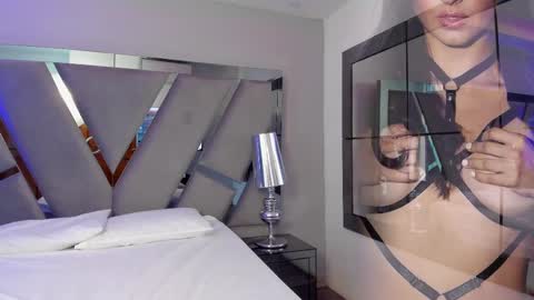 emily_bae online show from 02-12-25, 05:58