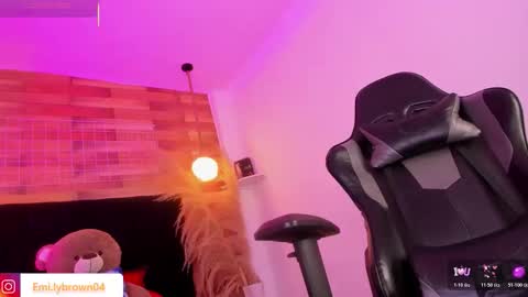 emily_brown04 online show from 02-17-26, 11:29