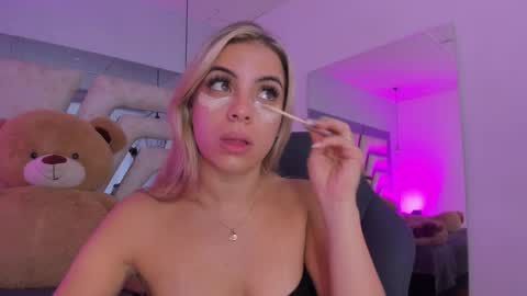 Emily online show from 12-15-25, 11:36