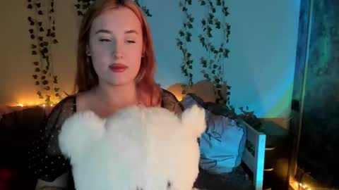 EMILY online show from 02-25-25, 05:41