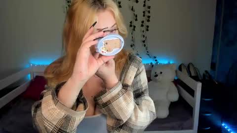 EMILY online show from 10-05-25, 09:51