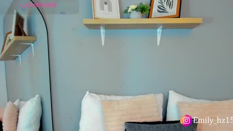 Emily online show from 02-12-25, 10:14