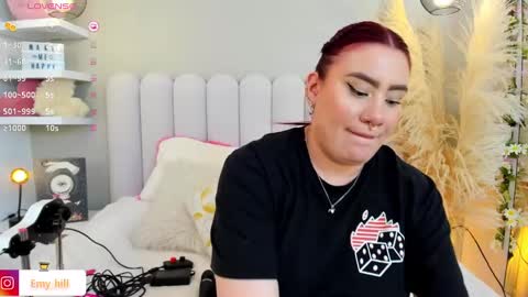 Snapshot of emily_hill___ chatting on 01-09-25, 10:41 EMILY Monday 5-2 am From Tuesday to Friday5-1 am Colombia time online show from 01-09-25, 10:41