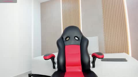 emily_kovac online show from 12-05-25, 12:14