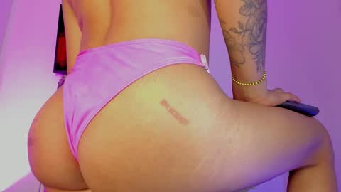 Snapshot of emily_lady20 chatting on 02-22-25, 10:18 emily lady20 Independient modelIndependiente online show from 02-22-25, 10:18