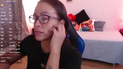 emily leroy. online show from 09-15-25, 02:17