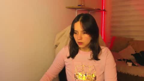 emily_lindey online show from 11-10-25, 03:05