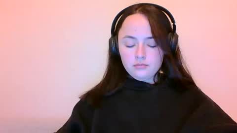 emily_morning_dew online show from 01-24-25, 04:49