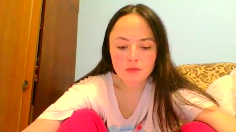 emily_morning_dew online show from 02-11-25, 08:42