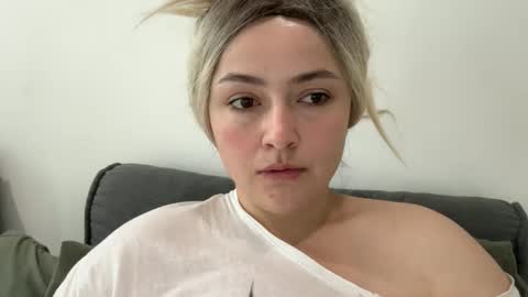 emily_morning_dew online show from 09-14-25, 07:29