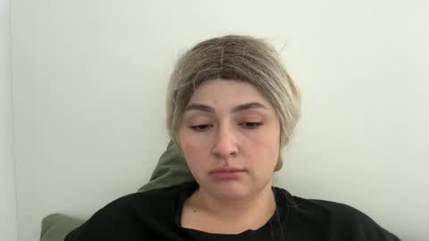 emily_morning_dew online show from 10-22-25, 07:08