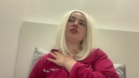 emily_morning_dew online show from 02-03-26, 07:35