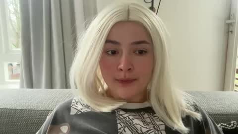 emily_morning_dew online show from 02-24-26, 10:02