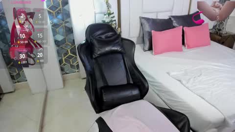 Snapshot of emily_parkss666 chatting on 12-04-25, 09:23 Emily online show from 12-04-25, 09:23