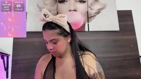 Emily online show from 10-14-25, 03:51