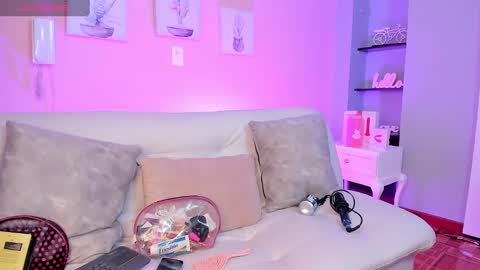 Emily  online show from 01-06-25, 03:20