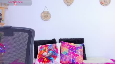 Emily online show from 01-10-25, 06:17