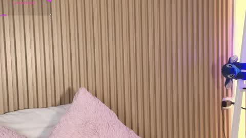 Emily online show from 04-04-26, 12:35