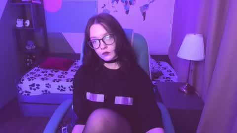 Snapshot of emily_tendermeow chatting on 02-28-26, 05:52 Emily online show from 02-28-26, 05:52