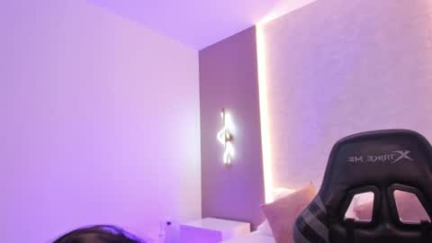 emily_tolson online show from 02-25-26, 11:42