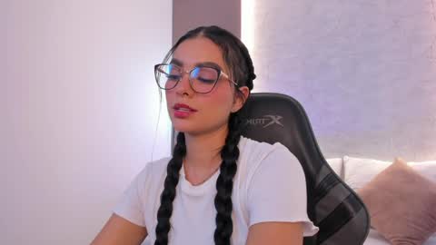 emily_tolson online show from 04-16-26, 07:36