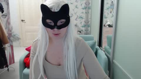 Emily online show from 01-13-26, 05:18