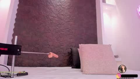 Snapshot of emilyallen_1 chatting on 11-14-25, 04:55 emilyallen_1 online show from 11-14-25, 04:55