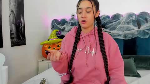 Emilyyy online show from 10-24-25, 11:34