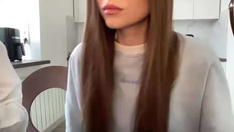 emilyandmira online show from 03-06-25, 07:57