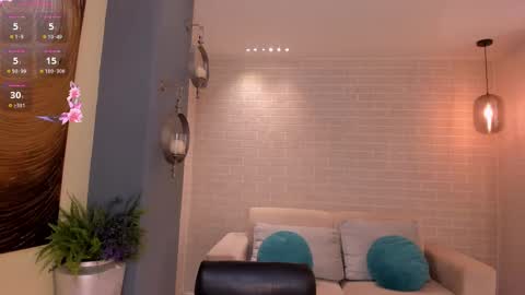 Emily Armstrong online show from 12-21-24, 03:31