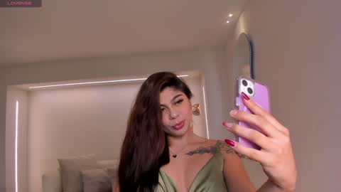 Emily Armstrong online show from 01-19-25, 11:56