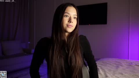 Snapshot of emilybatee chatting on 12-03-24, 06:17 emilybatee online show from 12-03-24, 06:17