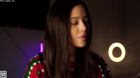 Snapshot of emilybatee chatting on 12-23-24, 06:48 emilybatee online show from 12-23-24, 06:48