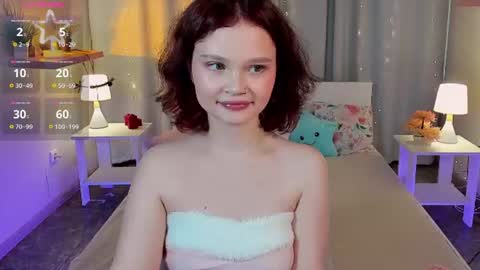 Snapshot of emilychaves chatting on 07-14-26, 10:43 Emilyhaves online show from 07-14-26, 10:43