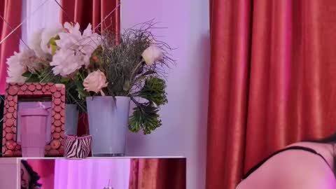 Emily online show from 10-12-25, 04:55