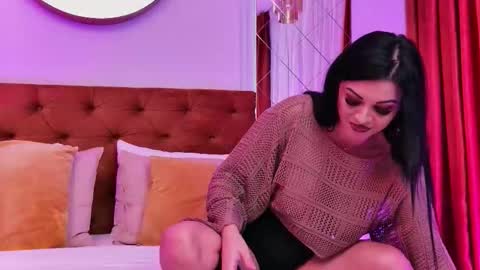 Emily online show from 10-19-25, 04:24