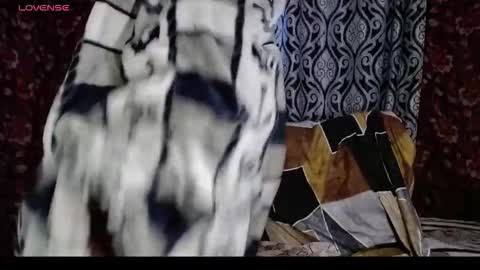 EmilyDoth online show from 10-07-25, 08:33